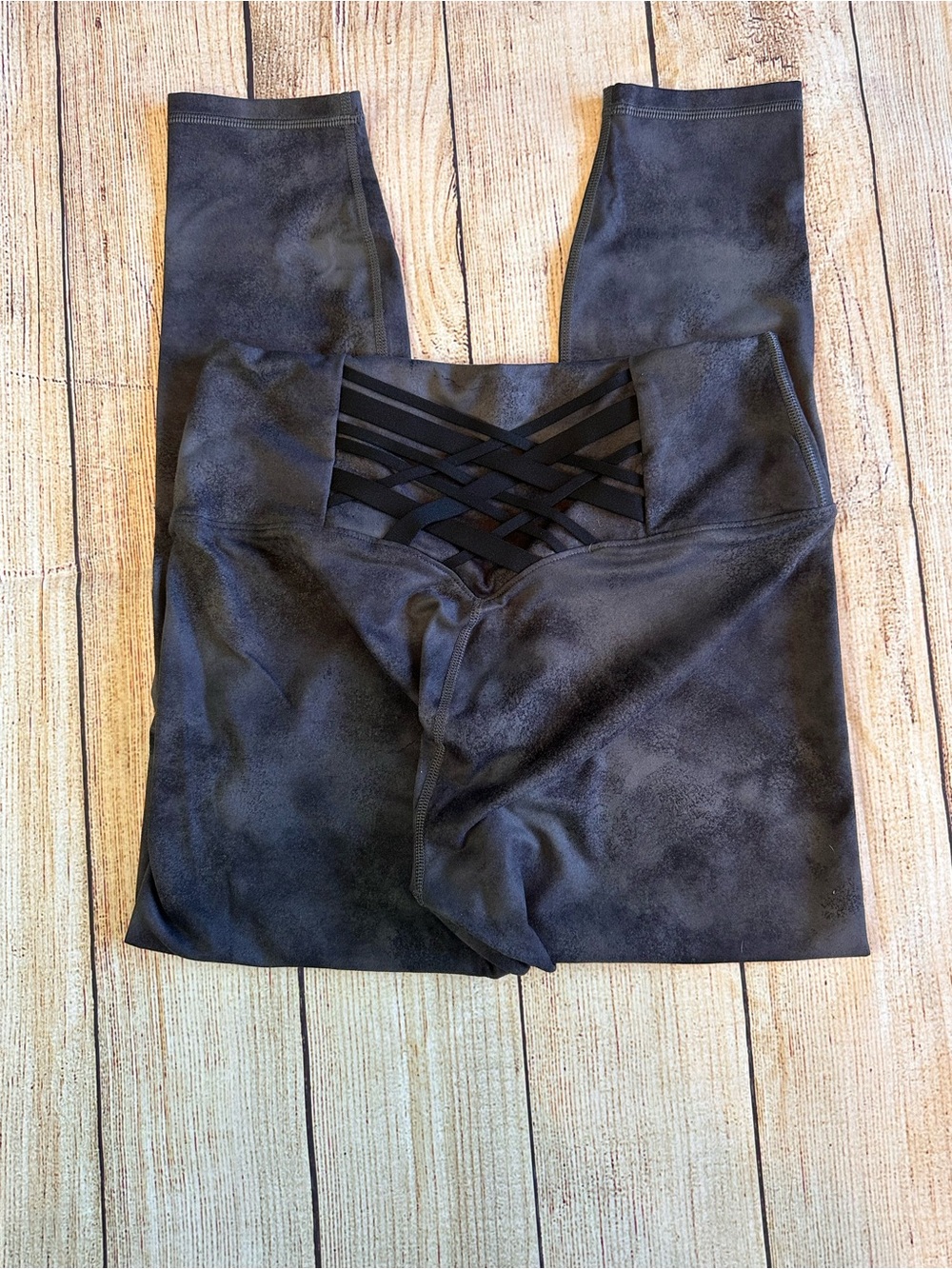 Fabletics Boost PowerHold High Waisted 7/8 Leggings Onyx Smudge M - Picture 2 of 6